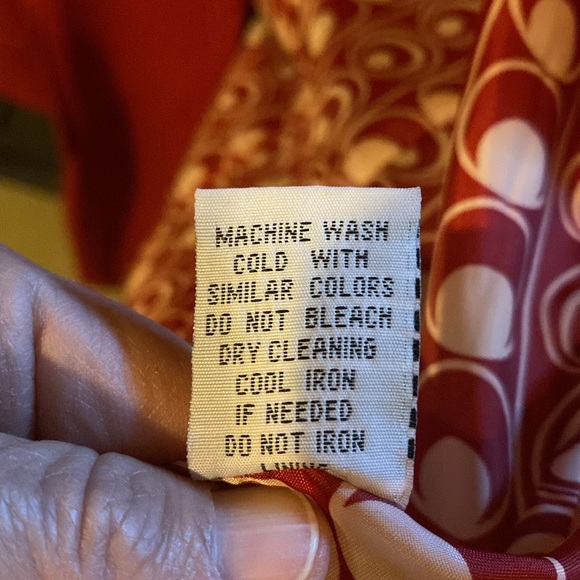 Tulle size smalll red coat - Picture 4 of 5